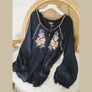 Gorgeous embroidered blouse.